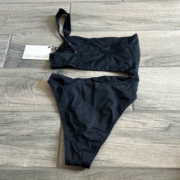 Away that day black monokini - Picture 4 of 7